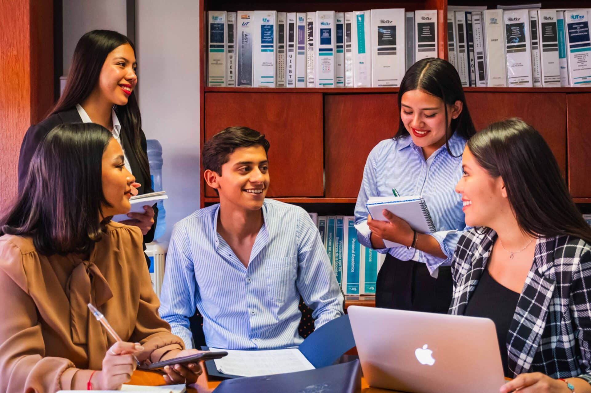 Licenciatura en Contaduría - UNIVERSIDAD TECNOLÓGICA
