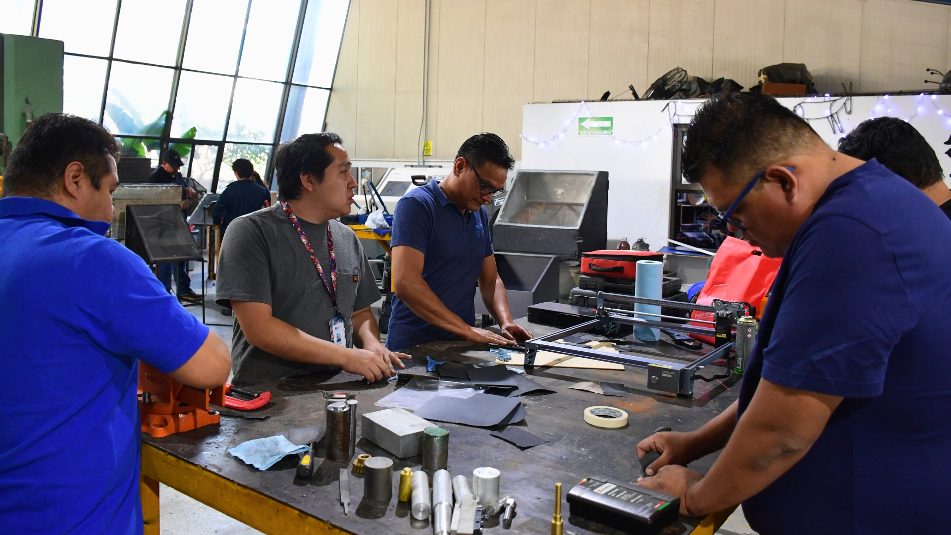 ACERCA UTEZ OPORTUNIDADES DE ACTUALIZACIÓN PARA ESTUDIANTES, EGRESADOS Y SECTOR EMPRESARIAL